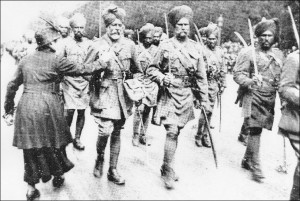 12-Indian-soldiers-in-the-streets-of-Marseilles-1914